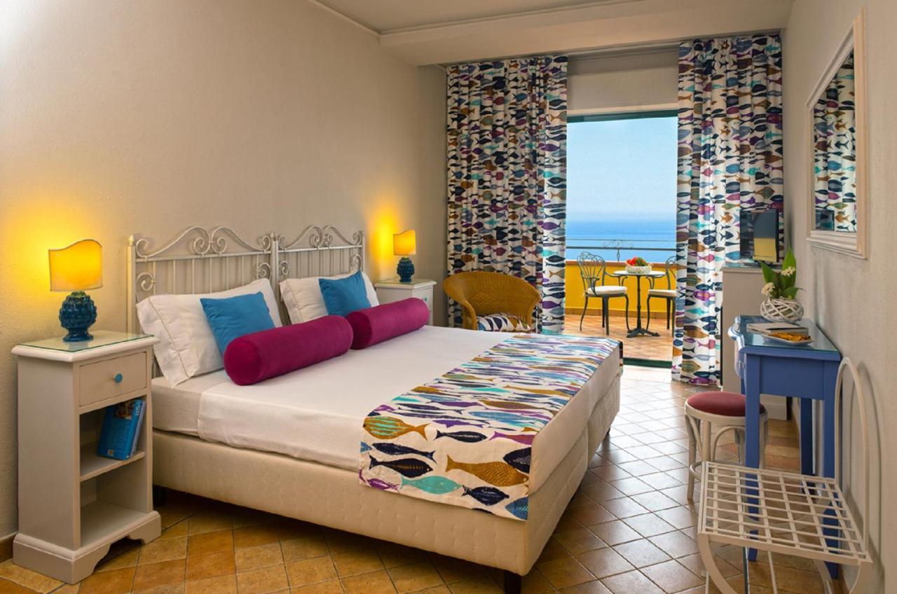 Baia Taormina Hotels & Spa Форца-д'Агро Экстерьер фото
